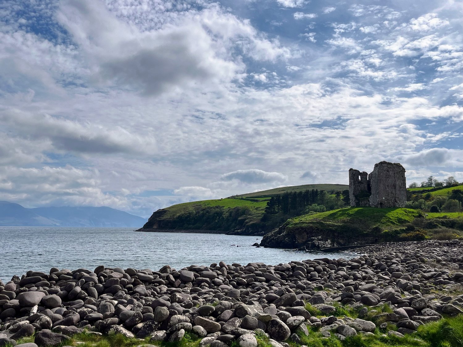 Minard Castle near the village of Annascaul. Google says it is “temporarily closed” - looks like it might be more than temporary…